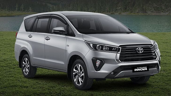 innova-crysta Innova Car